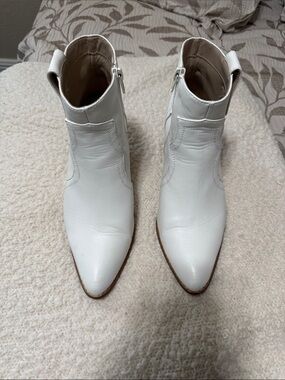 Lulu's White Pointed Toe Ankle Booties with Side Zip